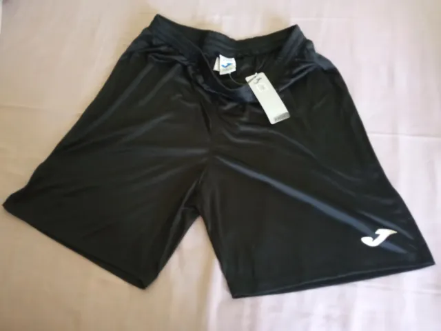 Pantalón corto deportivo Joma negro