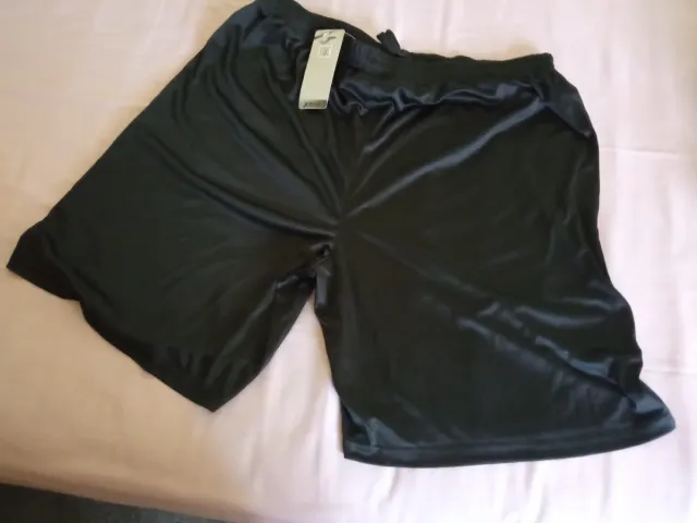 Pantalón corto deportivo Joma negro