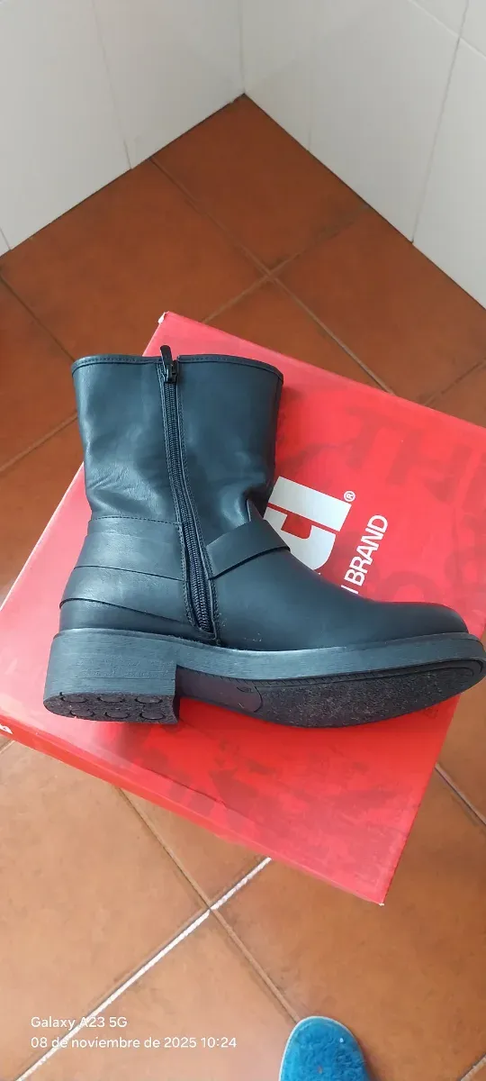 Botas negras Talla 38