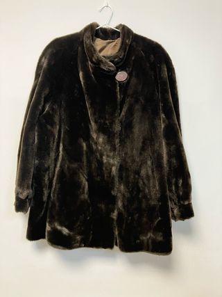 Chaquetón marrón elegante (venta en persona)