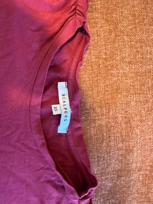 Camiseta Scalpers Burdeos Talla XS