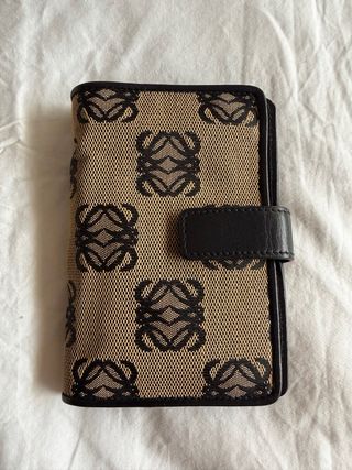 Billetero Loewe Beige y Negro