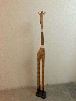 Jirafa artesanal de madera