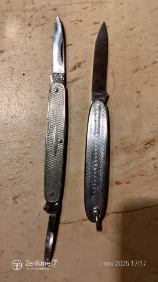 Coltelli vintage in metallo