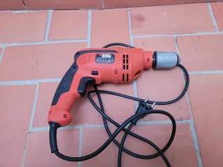 Taladro Percutor Eléctrico Black & Decker