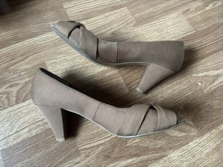 Zapatos de tacón talla 38