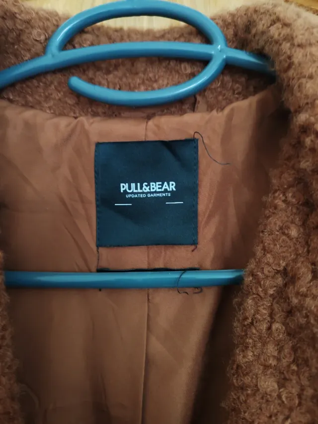 Abrigo pull anda bear