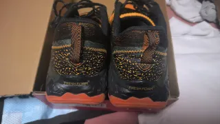 Zapatillas New Balance Hierro V7 Talla 44