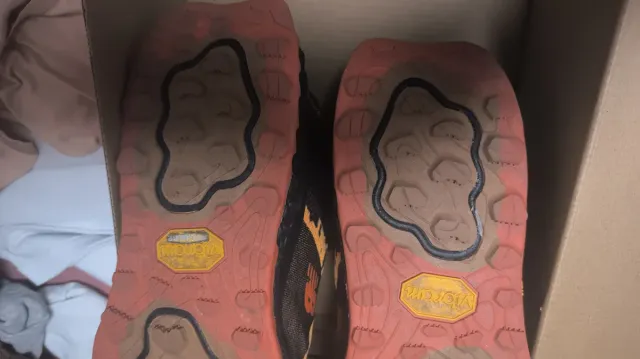 Zapatillas New Balance Hierro V7 Talla 44