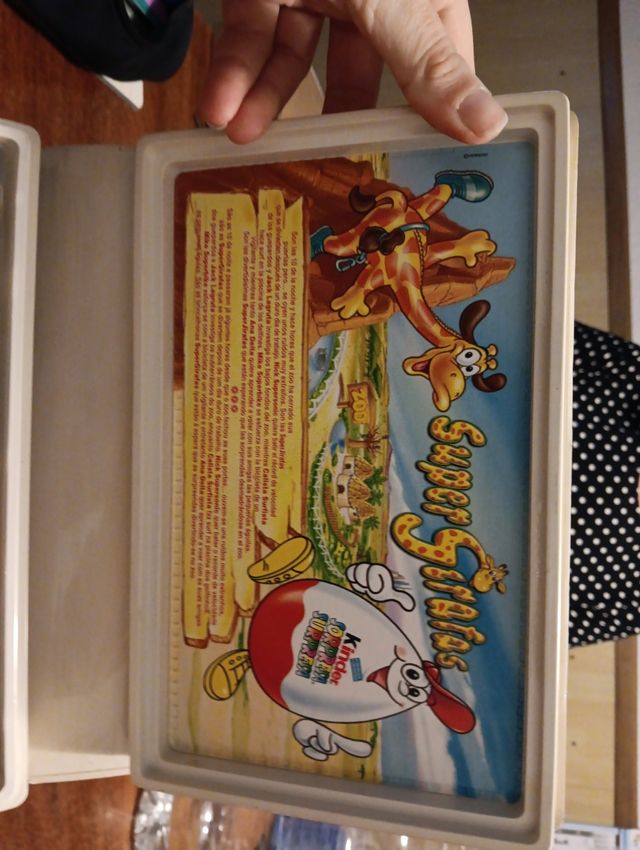 Kinder Sorpresa caja Super Girafas