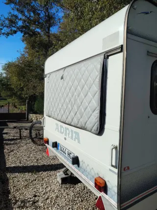 Caravana Adria Prima 4 personas  fotos por WhatsAp