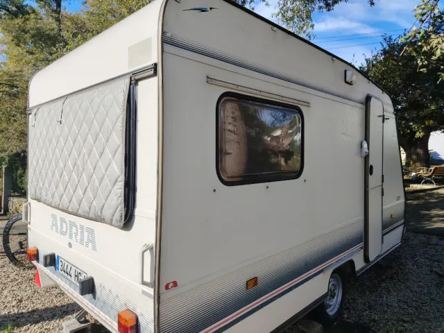 Caravana Adria Prima 4 personas  fotos por WhatsAp