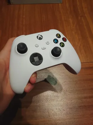 Xbox Series S Nueva + Mando Nuevo