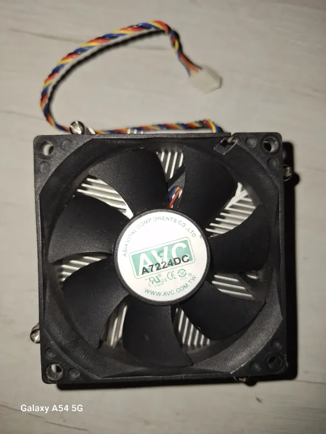 Dissipatore CPU con ventola