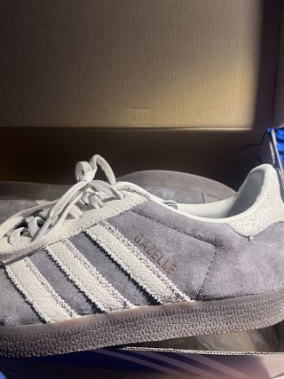 Zapatillas Gazelle Grises