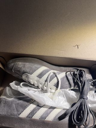 Zapatillas Gazelle Grises