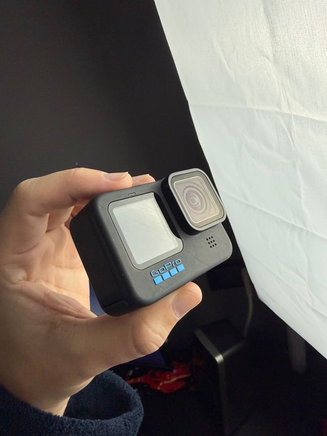 GoPro Hero 11 + Accessori Originali