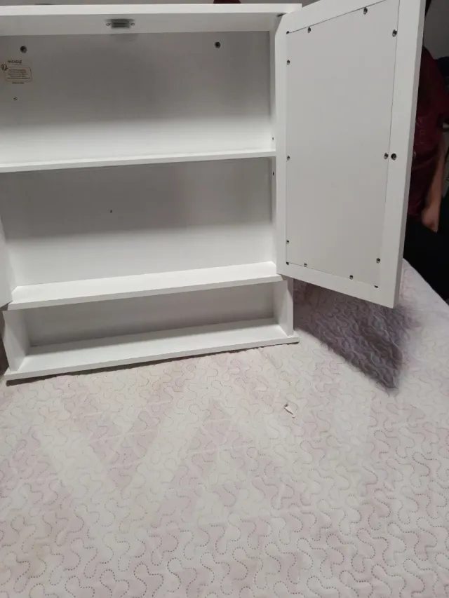 Estante de baño blanco