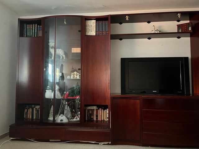 Mueble de salón madera maciza