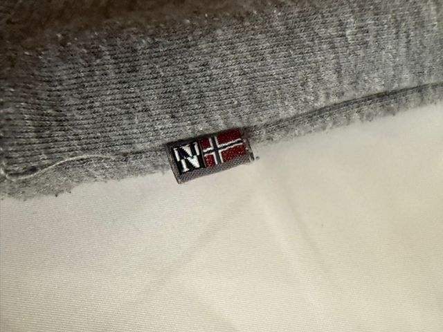 Sudadera Napapijri Gris Logo Bandera