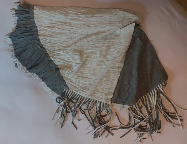 Sciarpa/mantella Peserico PME con frange