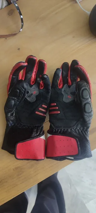 Guantes de piel Alpinestars Moto Negros y Rojos