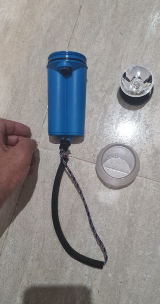 Linterna de buceo o submarinismo