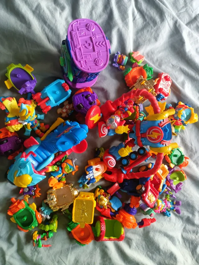 Colección Superthings