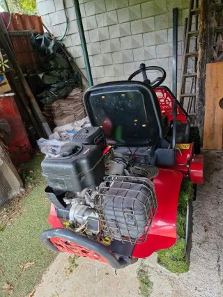 Tractor desbrozador RC72 Rojo