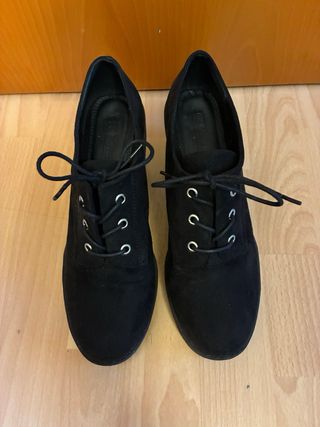 Zapatos de tacón negros