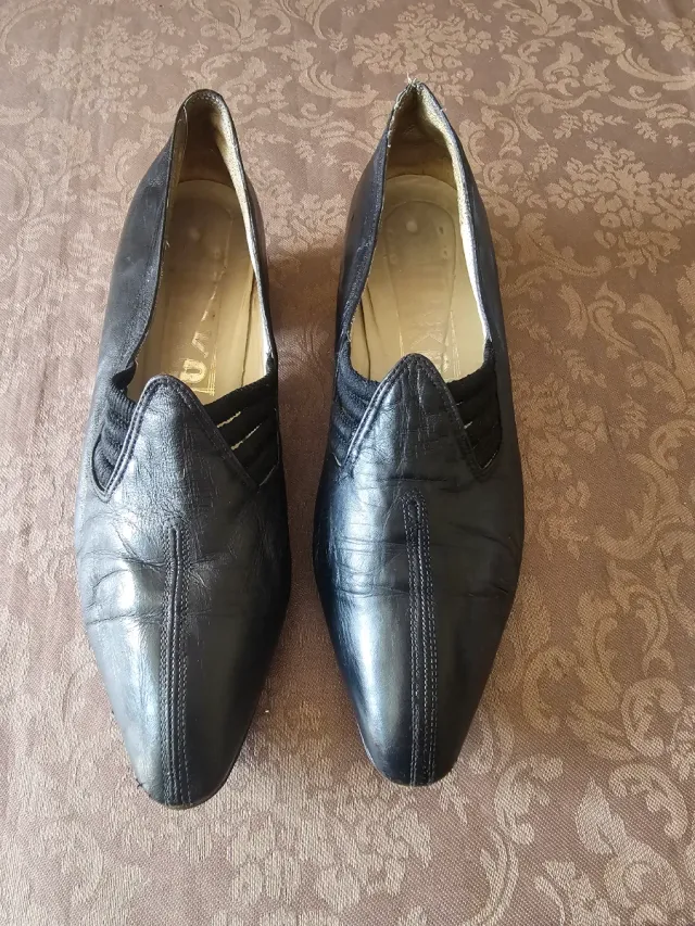 Zapatos de piel negros Talla 39