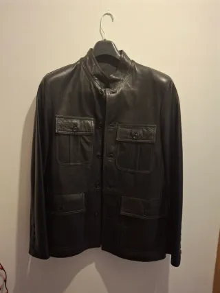 Chaqueta de Piel Negra Talla 48