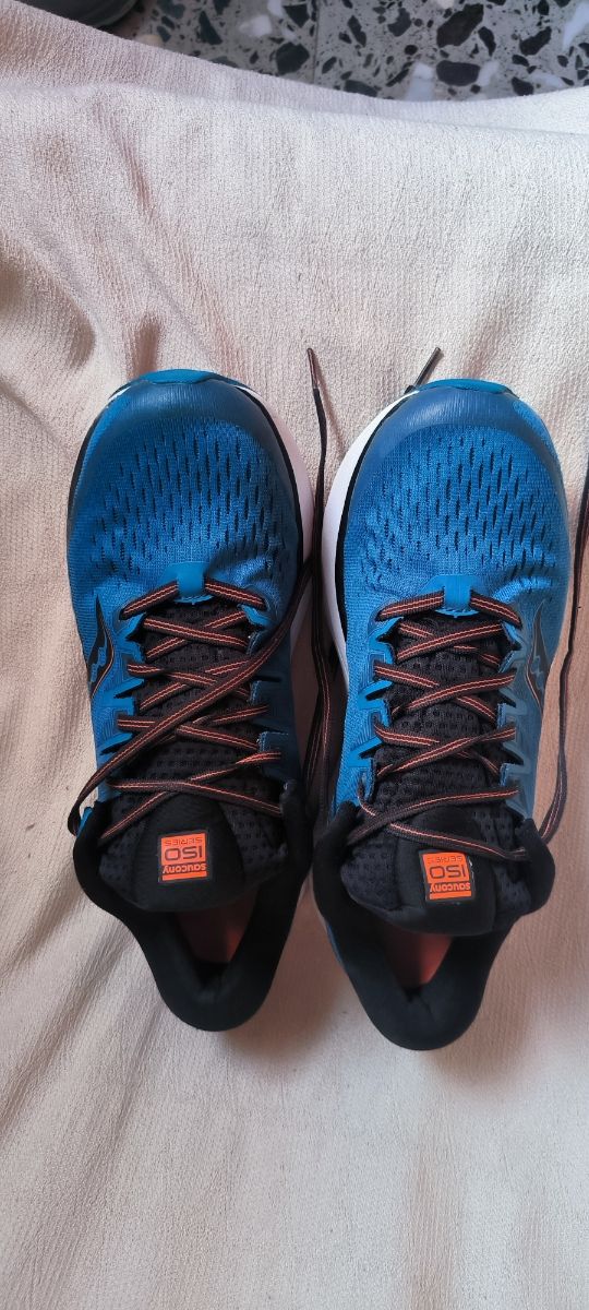 Zapatillas Saucony ISO 2 Hombre Azul/Negro.