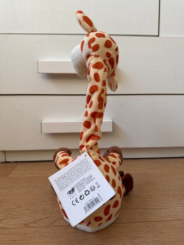 Jirafa parlanchina Ale-HOP. Nuevo con la etiqueta