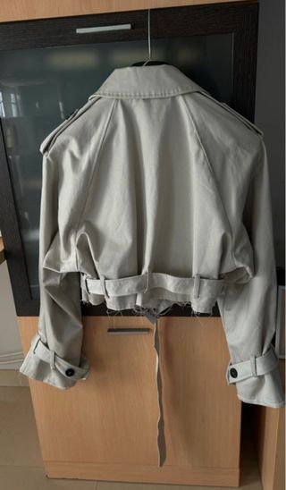 Trench corto C&A beige