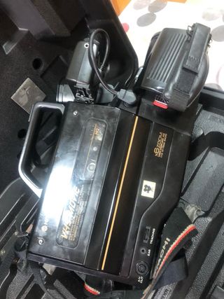 Cámara de vídeo Hitachi VM-600E VHS