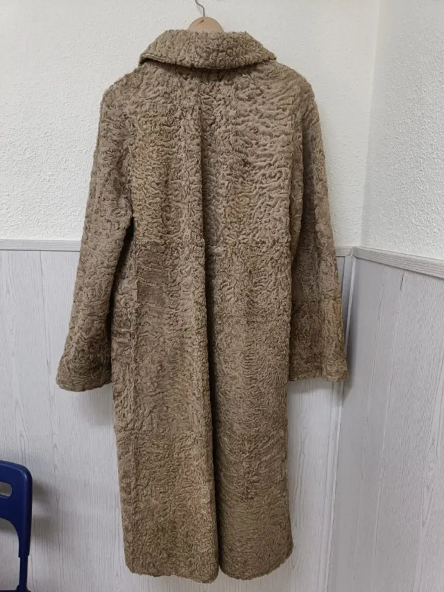 Abrigo reversible camel doble faz y astracán