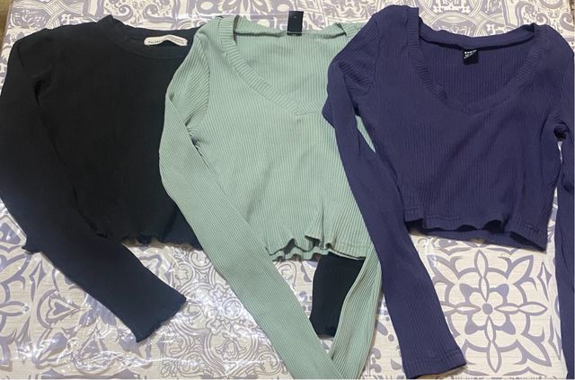 Lote 3 camisetas ajustadas y cortas