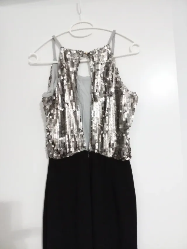 Mono fiesta lentejuelas plateadas y negro