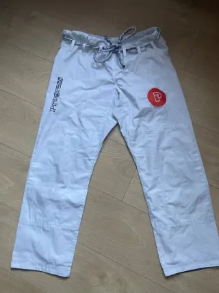 Kimono BJJ F2 Progress Featherlight Blanco