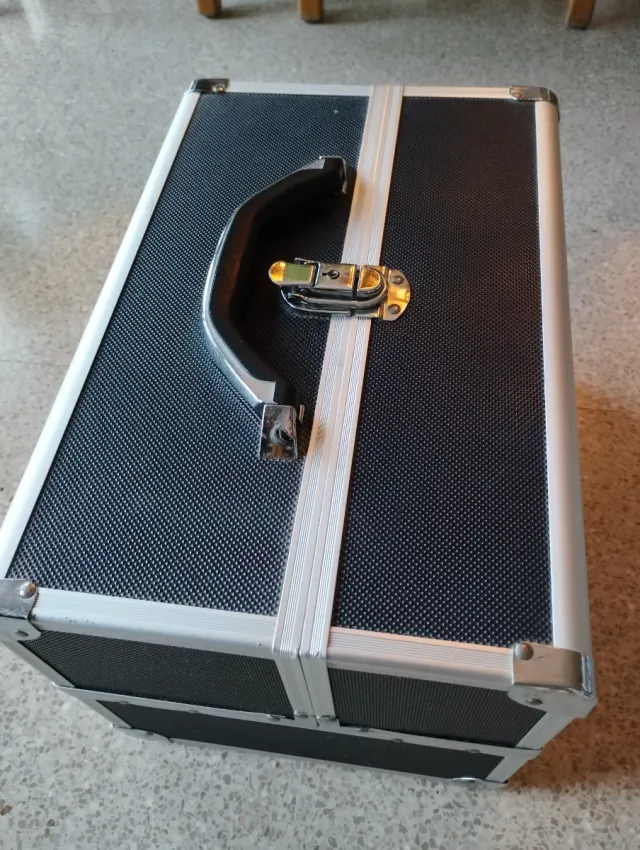 Maletín maquillaje profesional grande negro y plat