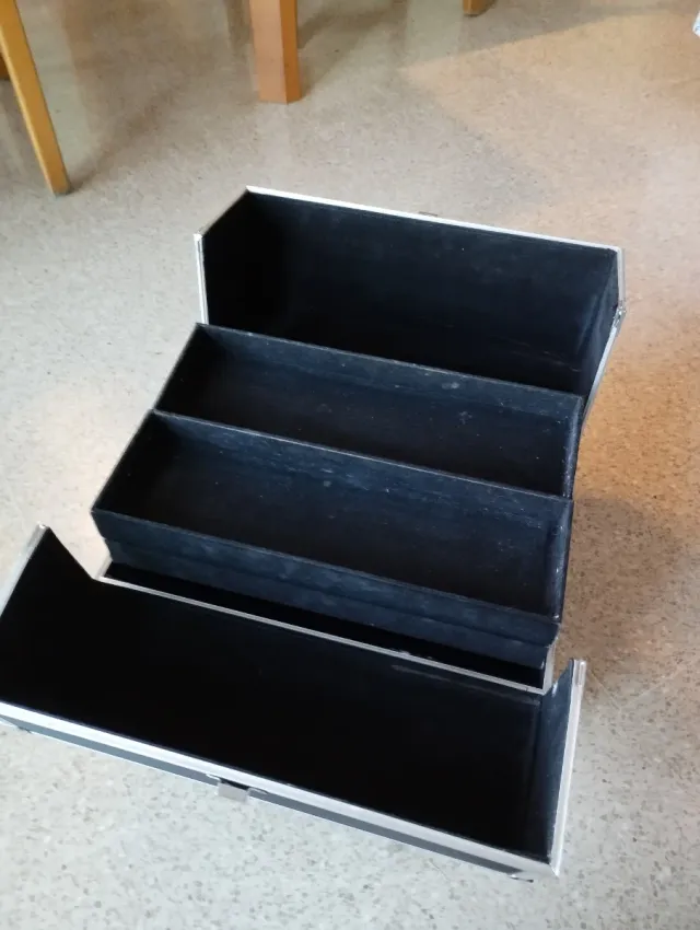 Maletín maquillaje profesional grande negro y plat