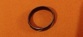 Anello vintage metallo e smalto