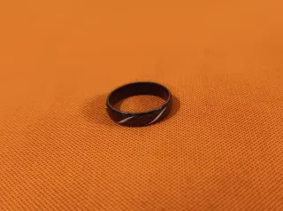 Anello vintage metallo e smalto