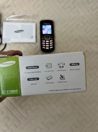 Samsung GT-E1080W Telefono Cellulare