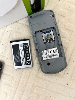 Samsung GT-E1080W Telefono Cellulare