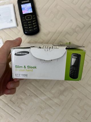 Samsung GT-E1080W Telefono Cellulare