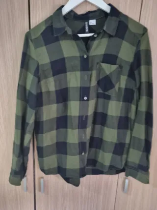 Camisa H&M cuadros verde y negro