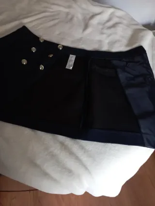 Minifalda Zara azul marino botones