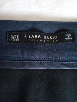 Minifalda Zara azul marino botones